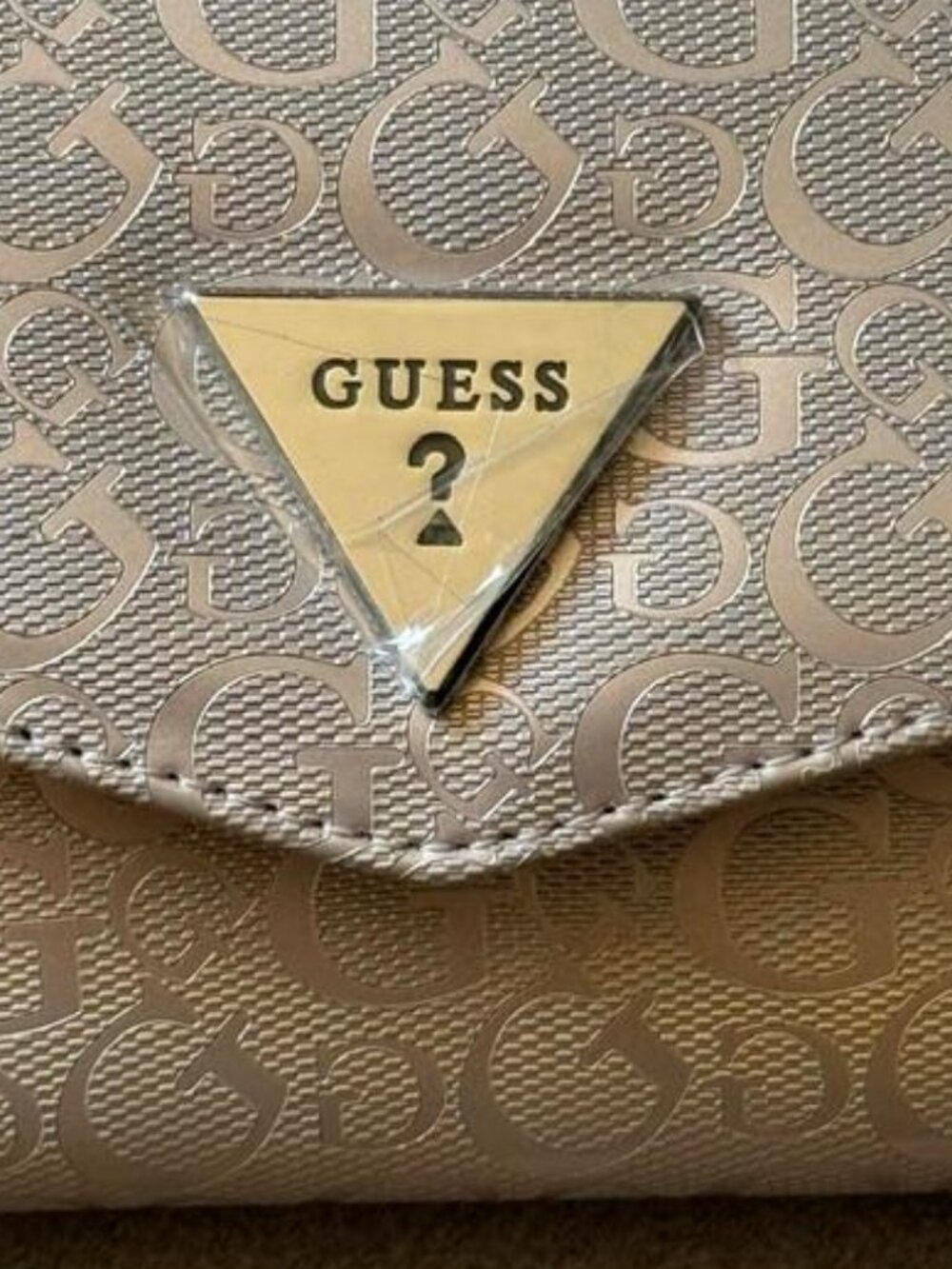 NWT GUESS Champagne Logo Wallet | Faux Leather Trifold Organizer | Gold Logo - Picture 2 of 4